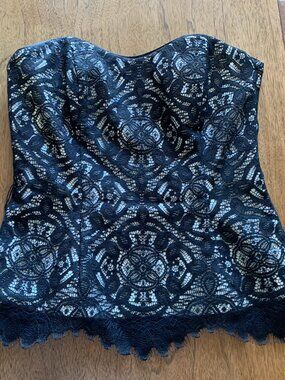 White House Black Market Black Lace Strapless Corset Top Size 0 EUC